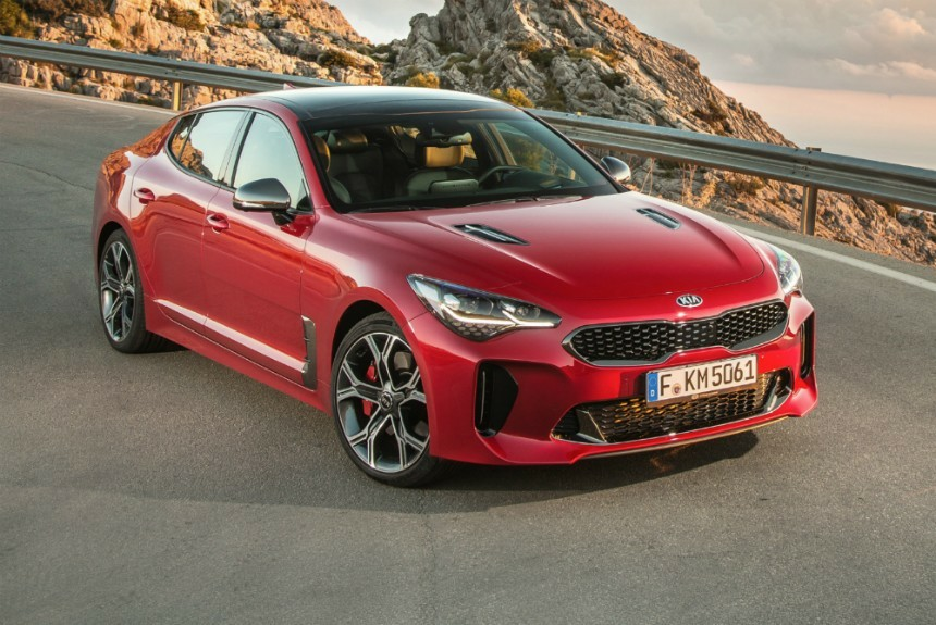 Коврики текстильные "Классик" для Kia Stinger (хэтчбек 5 дв) 2017 - Н.В., черные, 5шт.