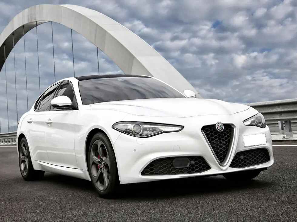 Коврики текстильные "Комфорт" для Alfa Romeo Giulia II (седан / 952) 2015 - Н.В., черные, 4шт.